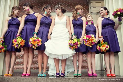 รูปภาพ:http://www.weddingshoesblog.com/wp-content/uploads/2012/10/Peeptoe-Wedding-Shoes-The-Colors-of-The-Rainbow.jpg