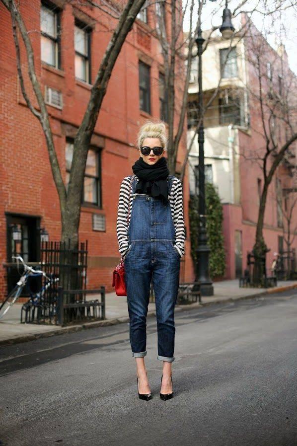 รูปภาพ:http://glamradar.com/wp-content/uploads/2014/11/striped-shirt-overalls.jpg