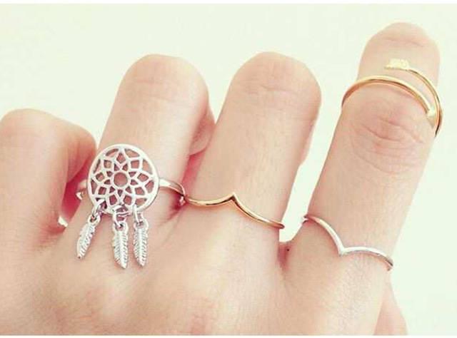 รูปภาพ:http://g03.a.alicdn.com/kf/HTB1bqCQJVXXXXatXVXXq6xXFXXX6/Fashion-925-Sterling-Silver-Feather-Dreamcatcher-Rings-For-Women-Girl-Jewelry-Silver-Rings-Adjustable-Finger-Rings.jpg
