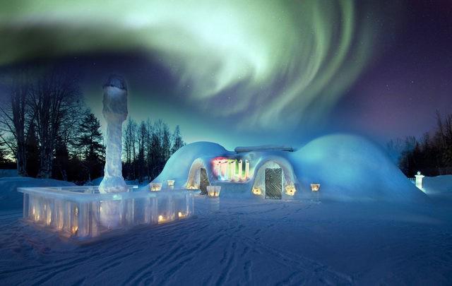 รูปภาพ:https://laplandwelcome.fi/userassets/uploads/2017/09/snowland-igloo-restaurant-northern-lights-rovaniemi-lapland-finland-e1509643958733.jpg