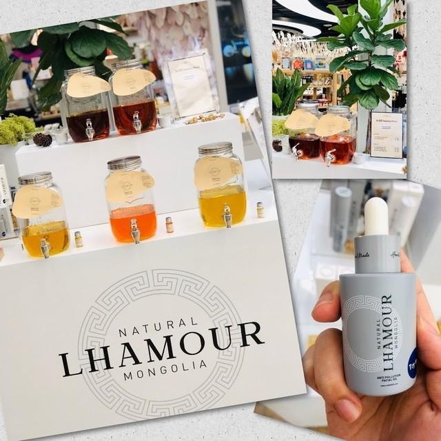 ตัวอย่าง ภาพหน้าปก:ยืนหนึ่งเรื่องรักษ์โลกกับ LHAMOUR และ Facial Oil ตัวเด็ด