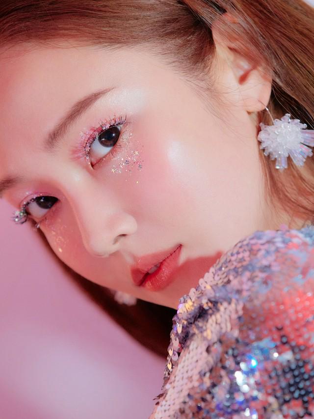 รูปภาพ:https://m.amusemakeup.com/data/goods/19/11/46/1000000204/1000000204_detail_464.jpg