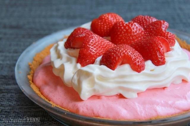 รูปภาพ:http://www.myorganizedchaos.net/wp-content/uploads/2014/06/strawberry-jello-pie-recipe.jpg