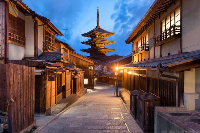 รูปภาพ:http://www.blamethemonkey.com/wp-content/uploads/2014/06/Elia-Locardi-Travel-Photograhy-The-Soul-of-Kyoto-Japan-1440-60q.jpg