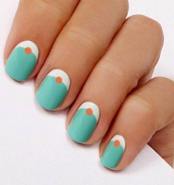 รูปภาพ:http://notedlist.com/wp-content/uploads/2015/08/half-moon-nails/2-half-moon-nail-art.jpg