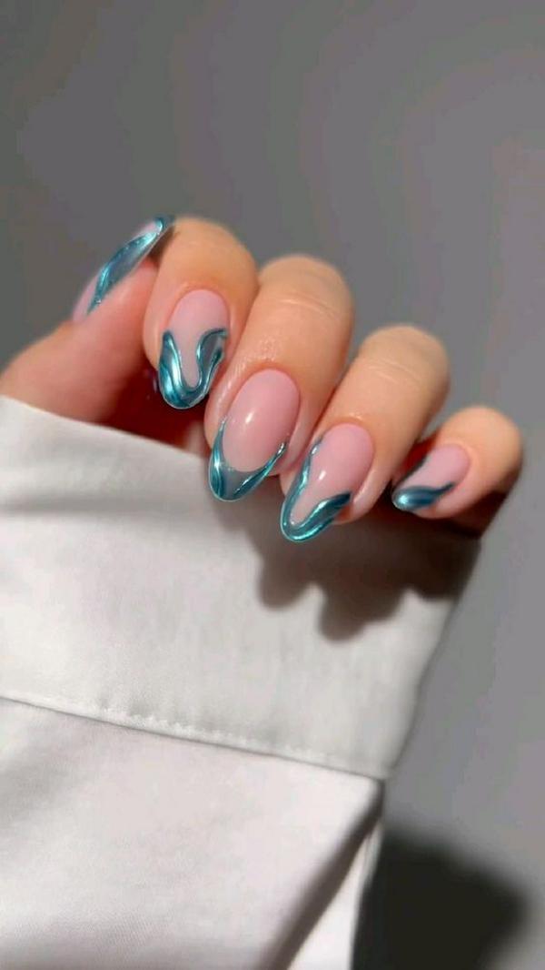รูปภาพ:French Manicure Nails
