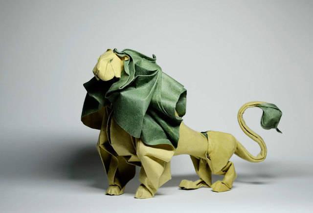 รูปภาพ:http://static.boredpanda.com/blog/wp-content/uploads/2015/05/animal-origami-paper-art-hoang-tien-quyet-51__880.jpg