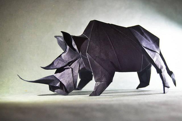 รูปภาพ:http://static.boredpanda.com/blog/wp-content/uploads/2015/11/origami-art-gonzalo-garcia-calvo-67__880.jpg
