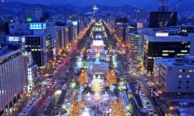 รูปภาพ:https://www.govivigo.com/content/upload/images/Hokkaido%20day/Hokkaido_Sapporo_Odori-Park.jpg