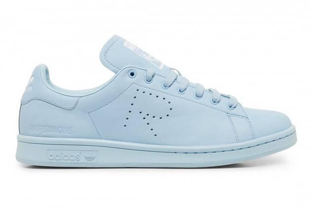 รูปภาพ:http://theboombox.com/files/2015/01/Raf-Simons-adidas-Originals-Stan-Smith-Spring-2015-Collection-sky-blue-1-630x422.jpg