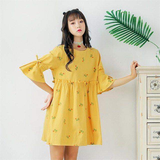 รูปภาพ:https://ae01.alicdn.com/kf/HTB1ne3PdyMnBKNjSZFCq6x0KFXab/2020-Women-s-Japan-Harajuku-Ulzzang-Vintage-Printed-Sunflower-Loose-Dress-Female-Retro-Cute-Korean-Kawaii.jpg_640x640.jpg
