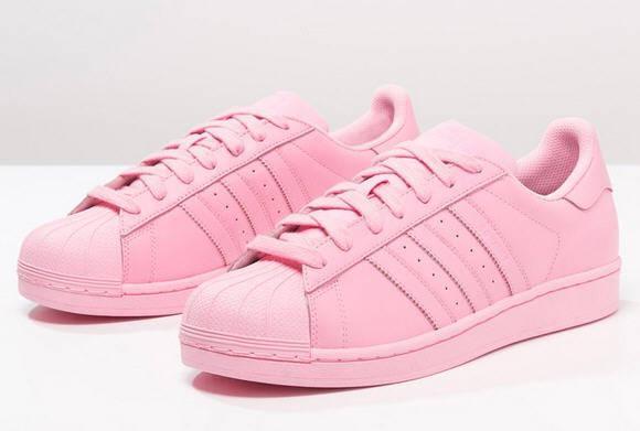 รูปภาพ:http://ventes-pas-cher.com/images/stories/adidas-originals-baskets-basses-light-pink.jpg