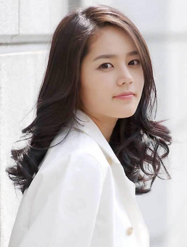 รูปภาพ:http://www.longhair-new.info/wp-content/uploads/2015/01/beautiful-korean-girl-hairstyle-54c5c78e0b478.jpg