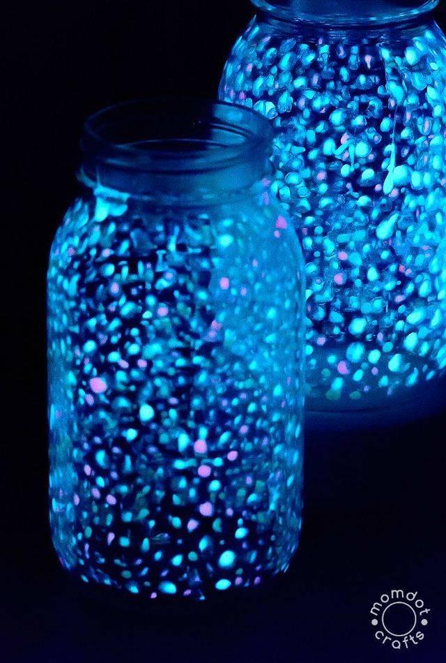 รูปภาพ:http://www.momdot.com/wp-content/uploads/2015/07/glow-it-he-dark-jar.jpg