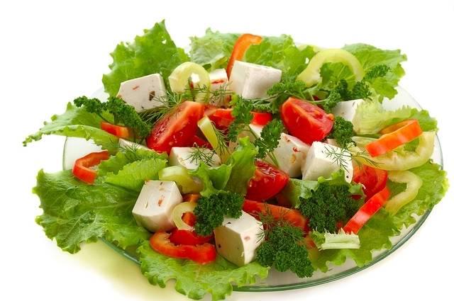 รูปภาพ:http://dotvital.com/wp-content/uploads/2013/03/dotvital.com-vegetable-salad-with-cheese.jpg