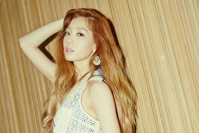 รูปภาพ:http://1.soompi.io/wp-content/uploads/2014/09/taeyeon-05.jpg