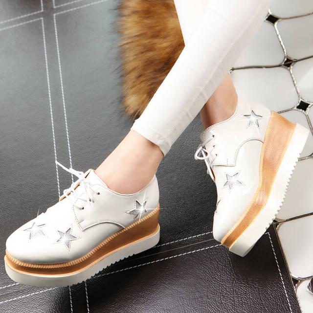 รูปภาพ:http://g01.a.alicdn.com/kf/HTB101WQHVXXXXXnXVXXq6xXFXXXU/Shoes-fashion-wedges-shoes-women-s-platform-shoes-female-lacing-platform-shoes.jpg