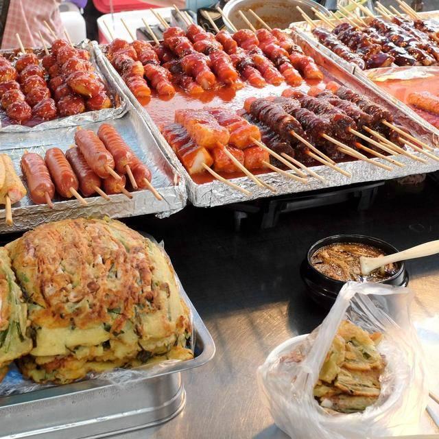 ภาพประกอบบทความ 8 Street Food สุดอร่อยของเกาหลี ในย่าน "มยองดง"