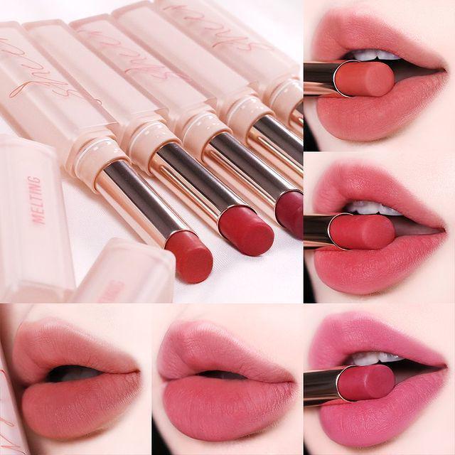 ภาพประกอบบทความ ลิปเนื้อดี สีสวยตัวใหม่ 'CLIO Melting Sheer Matte Balm' ลิปแมตต์เนื้อเนียน 5 เฉดสี เนรมิตริมฝีปากสวยกรุบ!