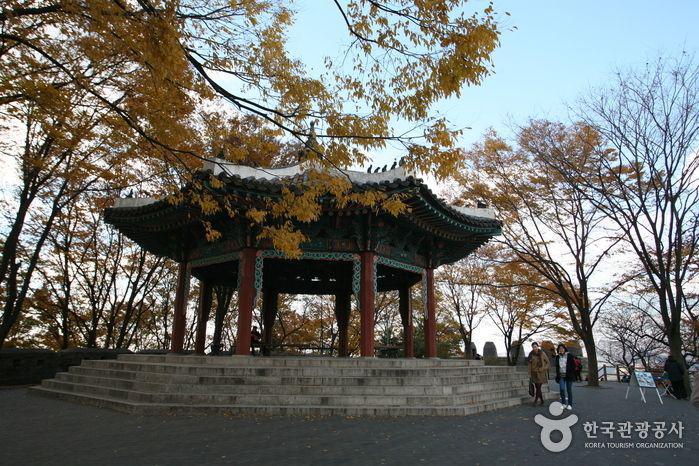 รูปภาพ:http://tong.visitkorea.or.kr/cms/resource/87/1954187_image2_1.jpg