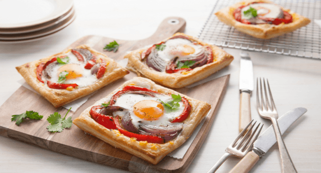 รูปภาพ:http://edgellplusone.com.au/wp-content/uploads/2014/04/Baked-Egg-Galettes-634x342.png