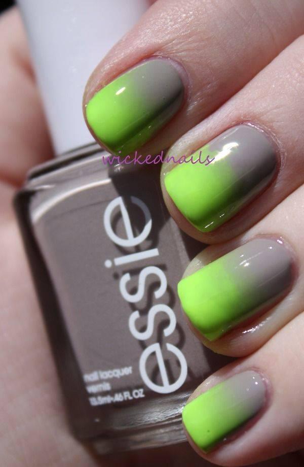 รูปภาพ:http://www.prettydesigns.com/wp-content/uploads/2015/10/Copper-and-Green-Gradient-Nail-Design.jpg