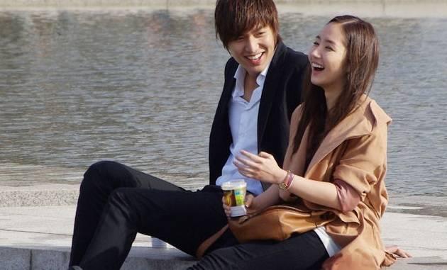 รูปภาพ:http://www.ilovekoreandramas.com/wp-content/uploads/2015/04/City-HunterLee-Min-Ho-Park-Min-Young-1.jpg