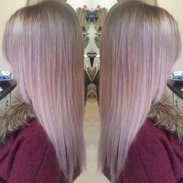 รูปภาพ:http://www.prettydesigns.com/wp-content/uploads/2015/11/Pink-Straight-Ombre-Hairstyle.jpg