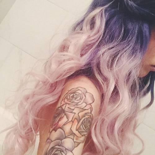 รูปภาพ:http://www.hairstylesupdate.com/wp-content/uploads/2015/11/pink-ombre-hair_05.jpg