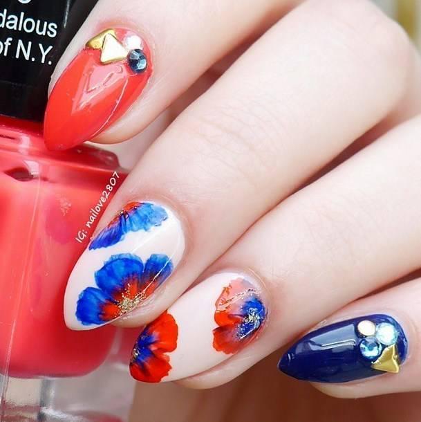 รูปภาพ:http://bmodish.com/wp-content/uploads/2015/07/coral-and-navy-spring-nails-bmodish.jpg