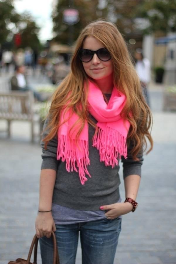 รูปภาพ:http://glamradar.com/wp-content/uploads/2014/07/neon-pink-scarf.jpg