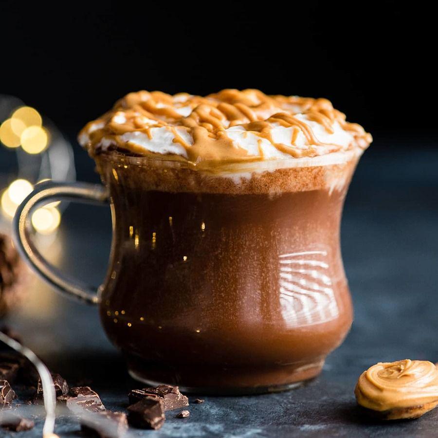 รูปภาพ:https://joyfoodsunshine.com/wp-content/uploads/2018/11/peanut-butter-hot-chocolate-4.jpg