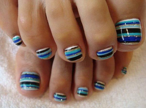 รูปภาพ:http://notedlist.com/wp-content/uploads/2015/08/toe-nail-designs/25-toe-nail-art-designs.jpg