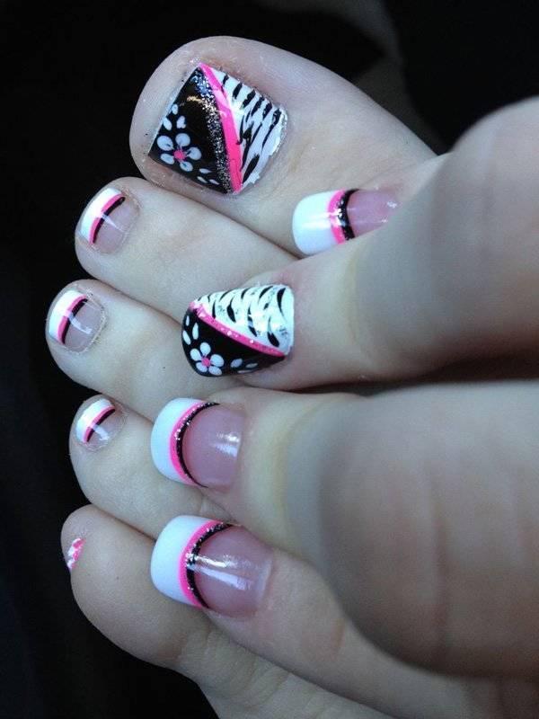 รูปภาพ:http://www.cuded.com/wp-content/uploads/2015/07/Pink-black-and-white-flower-zebra-toe-nail-design.jpg