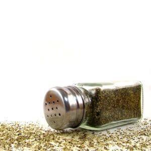 รูปภาพ:http://thepeoplespharmacy.graedonenterpris.netdna-cdn.com/wp-content/uploads/Pepper-Shaker_Black_Pepper.jpg