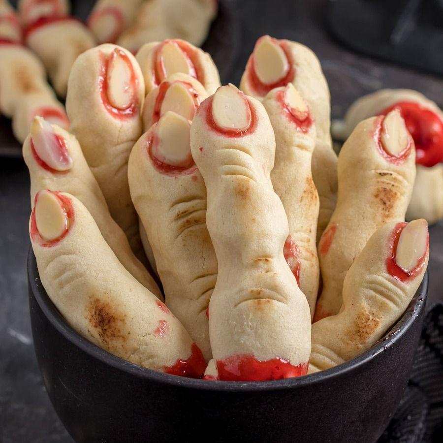 รูปภาพ:https://amandascookin.com/wp-content/uploads/2021/09/Witch-Finger-Cookies-RC-SQ.jpg