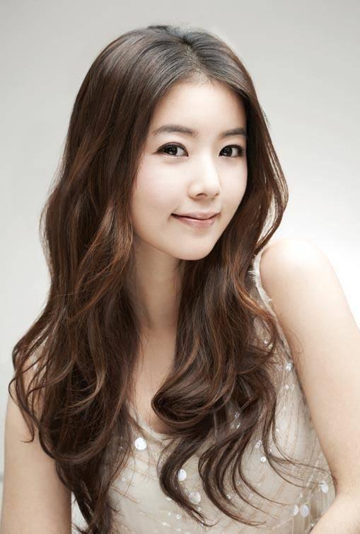 รูปภาพ:https://2.bp.blogspot.com/-UuAk_tP0QRY/UHzrZ1Z_ChI/AAAAAAAAD1I/_CfMoy1rnKY/w800-h800/korean-haircuts-for-women.jpg