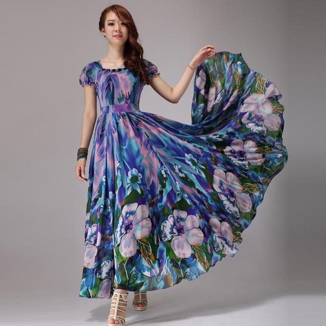 รูปภาพ:http://i00.i.aliimg.com/wsphoto/v0/1736507536/2014-summer-fashion-long-design-flower-print-one-piece-dress-bohemia-chiffon-jumpsuit-full-dress.jpg