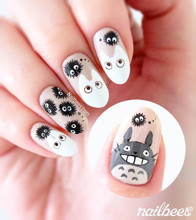 รูปภาพ:https://nailbees.com/wp-content/uploads/2015/09/Totoro-Nail-Art.jpg