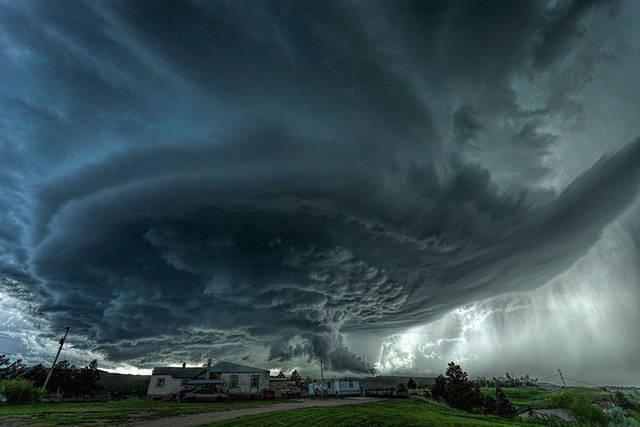 รูปภาพ:http://static.boredpanda.com/blog/wp-content/uploads/2016/05/national-geographic-travel-photographer-of-the-year-contest-2016-79-572c4634a36b5__880.jpg