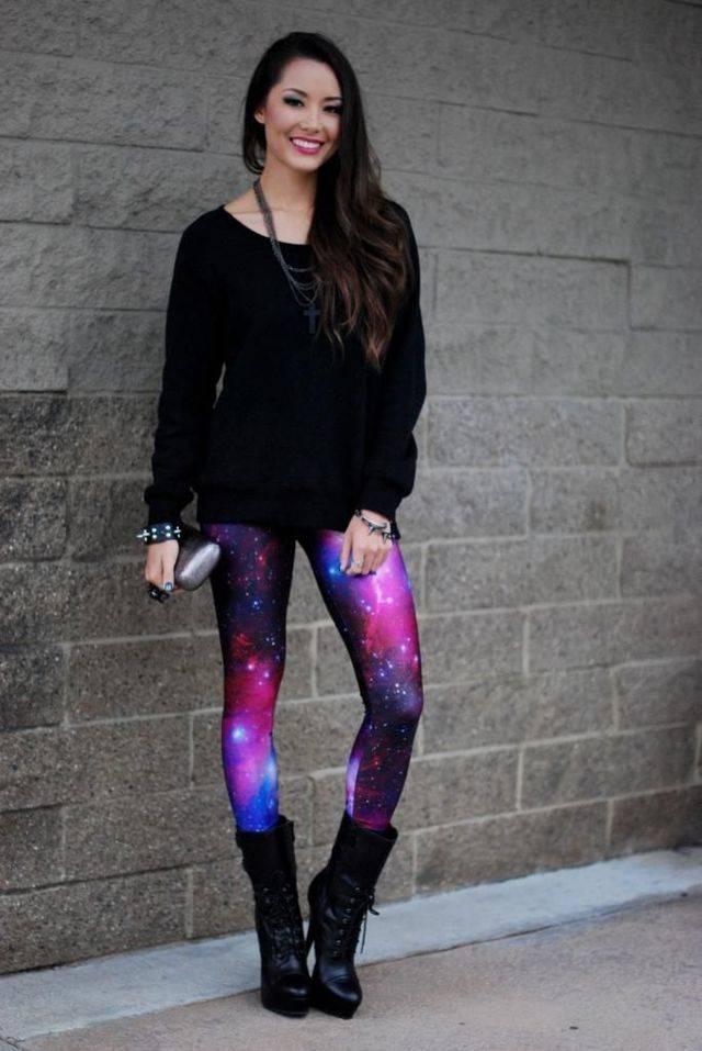 รูปภาพ:http://glamradar.com/wp-content/uploads/2015/07/colorful-galaxy-leggings.jpg