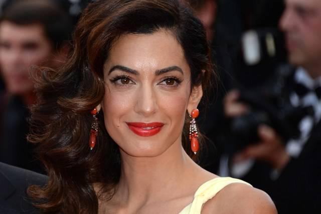 รูปภาพ:http://media.glamour.com/photos/5734cbe53992fad45ece9b4d/3:2/h_1024,c_limit/amal-clooney-cannes.jpg