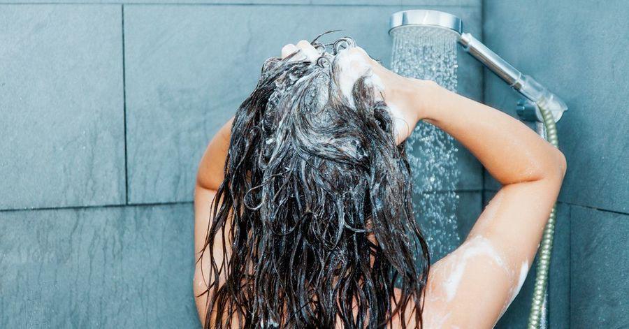 รูปภาพ:https://media.post.rvohealth.io/wp-content/uploads/2019/10/Woman-washing-her-hair-1200x628-facebook.jpg