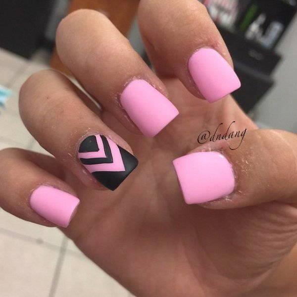 รูปภาพ:http://ideastand.com/wp-content/uploads/2016/01/pink-and-black-nail-art-designs/4-pink-and-black-nail-art-designs.jpg