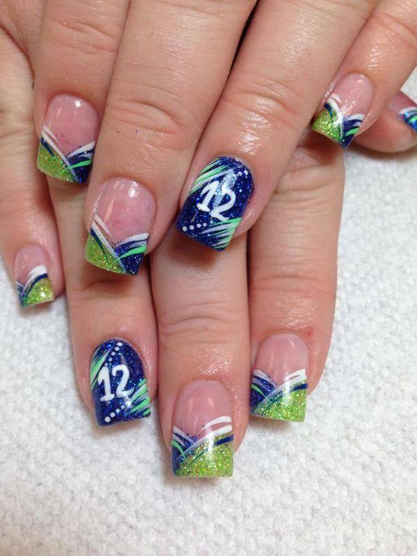 รูปภาพ:http://ideastand.com/wp-content/uploads/2014/11/football-nail-art-designs/4-cool-football-nail-art-designs.jpg