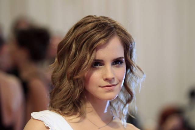 รูปภาพ:http://newscarnage.com/wp-content/uploads/2015/11/Emma-Watson-4.jpg