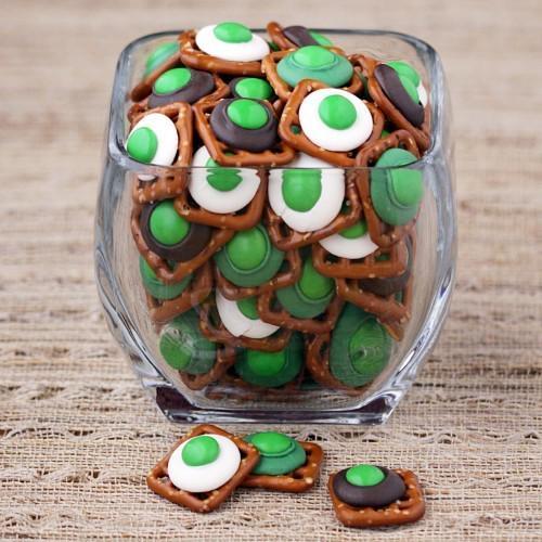 รูปภาพ:http://cf.lovefromtheoven.com/wp-content/uploads/2011/03/snacks-for-st-patricks-day--500x500.jpg