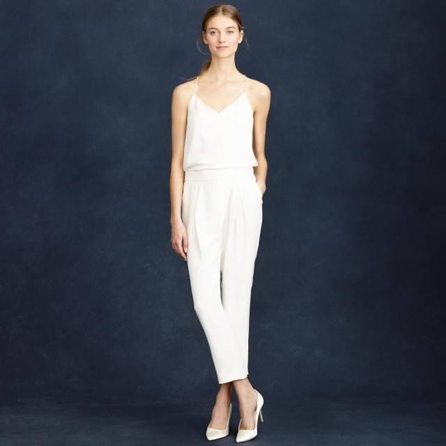 รูปภาพ:https://pixel.brit.co/wp-content/uploads/2016/02/jcrew-bridal-jumpsuit-645x645.jpg