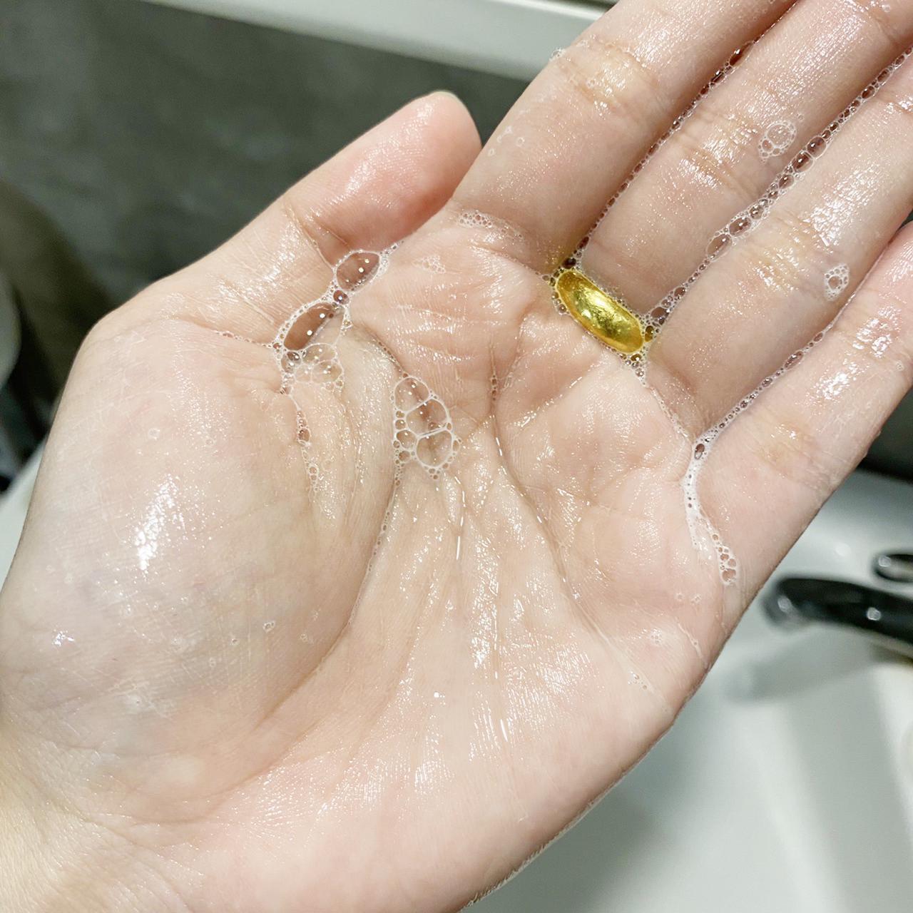 ภาพหน้าปก บอกต่อออยล์อาบน้ำบำรุงผิวชุ่มชื้น สำหรับคนแพ้ง่าย EUCERIN pH5 Shower Oil ที่:2