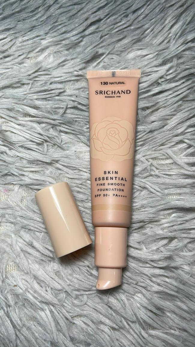 ภาพหน้าปก Srichand Skin Essential Foundation spf 50 pa++++   ที่:1